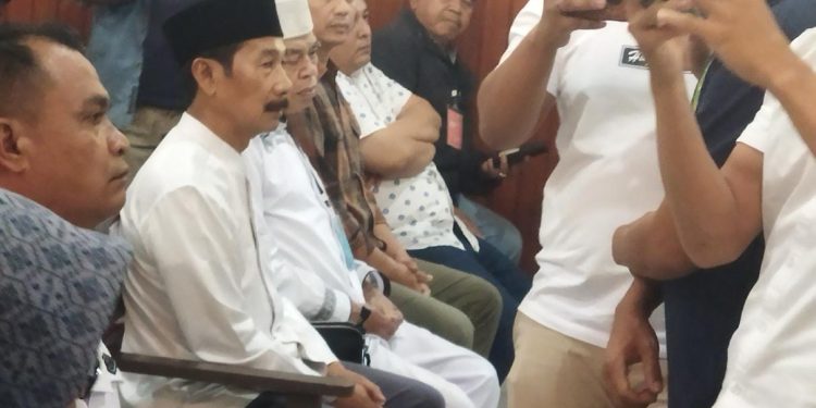 Diduga Kampanye Politik di Masjid, Mantan Bupati Solok Selatan Jalani Sidang di PN Koto Baru