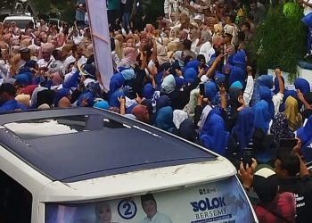 Debat Kandidat Ke Dua, Ratusan Pendukung Paslon Nomor Urut 2 Emiko-Irwan Afriadi Memenuhi Hall GOR Batu Batupang