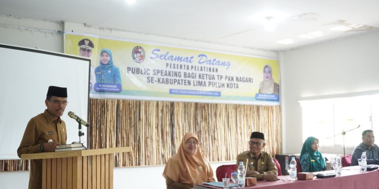 Dibuka Bupati Safaruddin, TP PKK Lima Puluh Kota Gelar Pelatihan Public Speaking Bagi 79 Ketua PKK Nagari