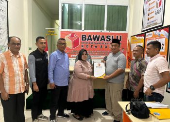 Tim Hukum NCLM Laporkan Ketua  BAZNAS Kota Solok ke Bawaslu