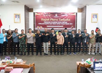 KPU Kab. Solok Gelar Rapat Pleno Terbuka Penetapan Pasangan Calon Terpilih Pemilihan Bupati dan Wakil Bupati Solok Tahun 2024