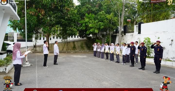 KPU Kota Solok Melaksanakan Apel Pagi Pertama Pada Tahun 2025