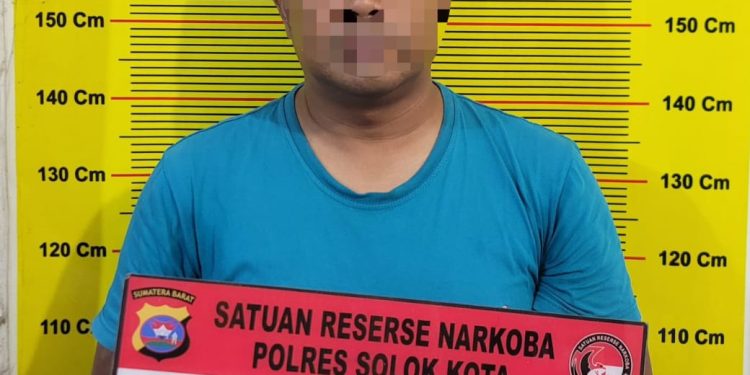 Miliki Sabu, Pria Berinisial W Diringkus SatResnarkoba Polres Solok Kota