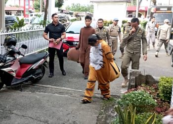 Pernah di Tegur, Dua Badut di Kota Solok Akhirnya Dapat Sanksi