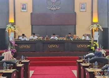 Gelar Paripurna, DPRD Kota Solok Umumkan Penetapan Walikota Solok Hasil Pilkada 2024