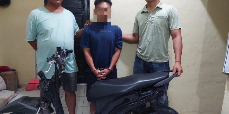 Polsek Siberut Berhasil Mengamankan Pelaku Pencurian Motor di Desa Maileepet