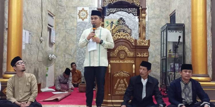 Kunjungi Masjid Al Aqsha, Wali Kota Solok, DR. H Ramadhani Kirana Putra Setujui Proposal Rp 200 Juta