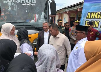 Bupati Solok Launching TPID Angkutan Barang Gratis dan Bus Sekolah Gratis
