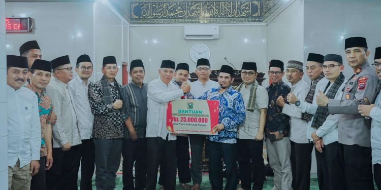 Safari Ramadhan di Masjid Ashriyah, Kedatangan Wabup Solok Disambut Masyarakat Nagari Saok Laweh