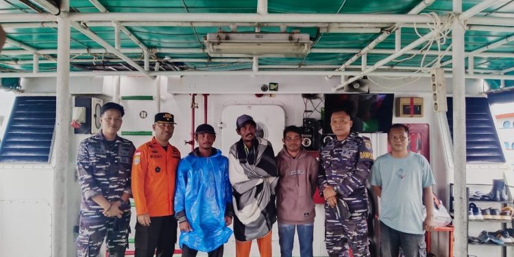 Hilang Kontak Setelah Dihantam Gelombang, Tim SAR Mentawai Berhasil Menemukan Tiga Neyalan Dalam Kondisi Selamat