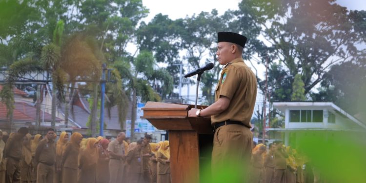 Ditandai Dengan Pemukulan Gong, Bupati Sabar AS Launching Core Value ASN BerAKHLAK