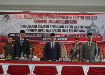 Disaksikan Bupati Lima Puluh Kota, Zulhikmi Dt.Rajo Suaro Resmi PAW Anggota DPRD Lima Puluh Kota