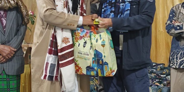 Ringankan Beban Anak Yatim dan Dhuafa, LAKRI Distribusikan Sembako Sebanyak 1000 Paket di Bandung