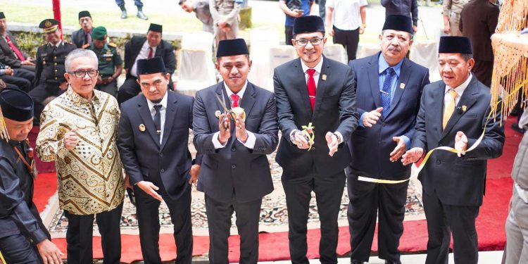 Bupati Solok Resmikan Gedung DPRD Kab. Solok