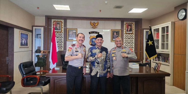 Bupati Limah Puluh Kota Sambangi Polda Riau Guna Menjamin Stabilitas Keamanan