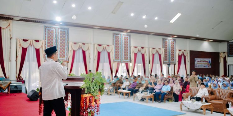 Wabup Candra Buka Secara Resmi Musyawarah Kerja Kepala Sekolah (MKKS) SMP Se-Sumatera Barat di Alahan Panjang