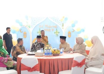 Hari Kedua Lebaran 1446H/ 2025 M, Wako Ramadhani Ikuti Open House di Kegubernuran Sumbar