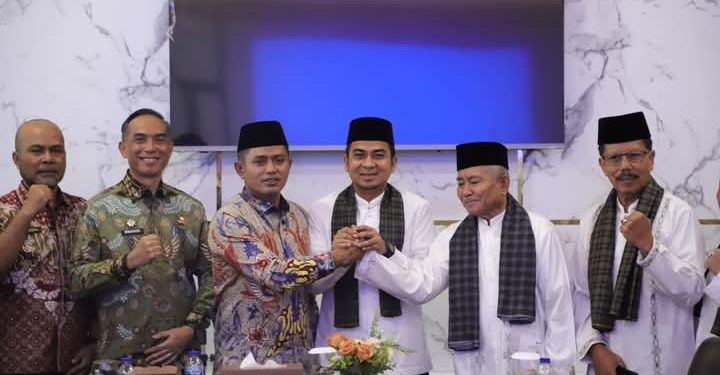 Silaturahim Dengan Pemkab Solok, Walikota Solok Tinjau Kembali Perjanjian Kerjasama Perumda