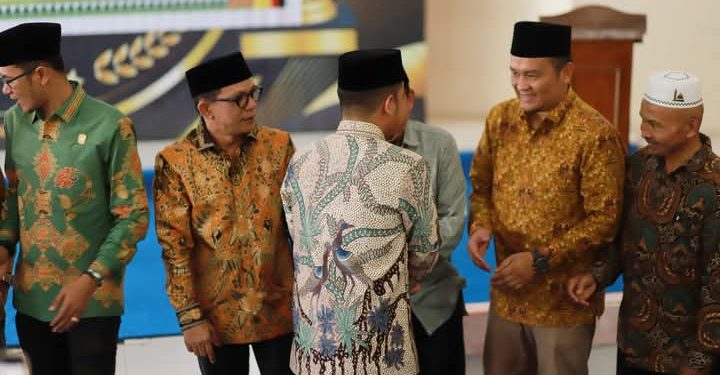 Ketua DPRD, Fauzi Rusli Hadiri Undangan Halal Bihalal Perwaliko di SMK N 1 Kota Solok