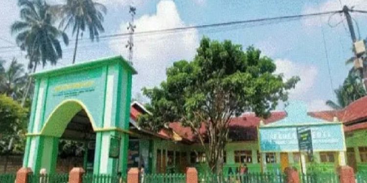 Yayasan Tarbiyah Islamiyah Syeikh Haji Muchtar Engku Lakung dan Pengurus Pusat Ikatan Alumni Madrasah Tarbiyah Islamiyah Kotopanjang Lampasi, Payakumbuh Menggelar Kegiatan Focus Group Discussion