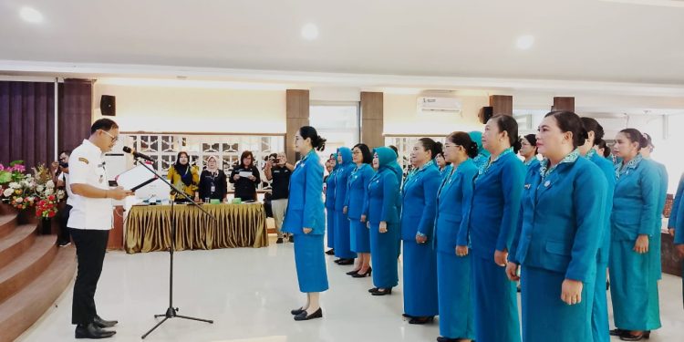 Bupati Mentawai Lantik dan Kukuhkan Pengurus TP-PKK Periode 2025-2030