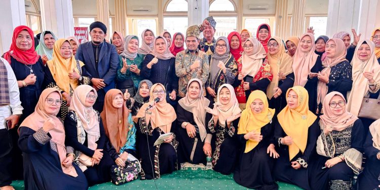 Wabup Solok Hadiri Halalbihalal Sulit Air Sepakat di Pekanbaru Riau