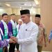 Bupati Jon Firman Pandu Lepas Keberangkatan Calon Jamaah Haji Kloter 13 Tahun 1446 H/2025 M