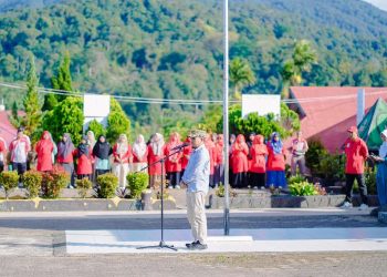 Wakil Bupati Solok Pimpin Apel Akbar Goro Bersama SMA/SMK se-Kecamatan Gunung Talang