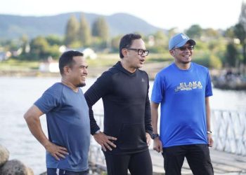 Wakil Menteri Dalam Negeri Kagumi Keindahan Danau Diatas, Dorong Investasi Pariwisata di Kabupaten Solok