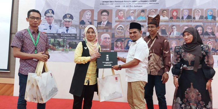 Wabup Solok Hadiri Welcome Dinner ASEAN Business Networking 2025