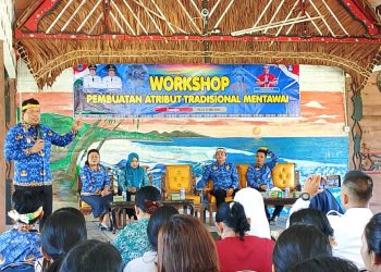 Jakop Saguruk Buka Secara Resmi Kegiatan Workshop Pembuatan Atribut Tradisional Mentawai