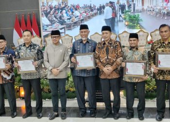 Kabupaten Solok Raih Penghargaan Nasional atas Percepatan Pembentukan Koperasi Merah Putih
