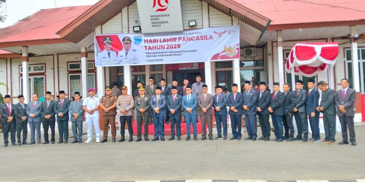 Pemkab Mentawai Laksanakan Apel Gabungan Peringatan Hari Lahir Pancasila