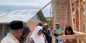 Wakil Ketua DPRD Bukittinggi Beny Yusrial Bertekad Meningkatkan Kualitas Hidup Masyarakat Melalui Bedah RTLH
