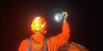 Speedboat Terbalik di Perairan Mentawai, 7 Orang Selamat dan 11 Orang Masih Dalam Pencarian