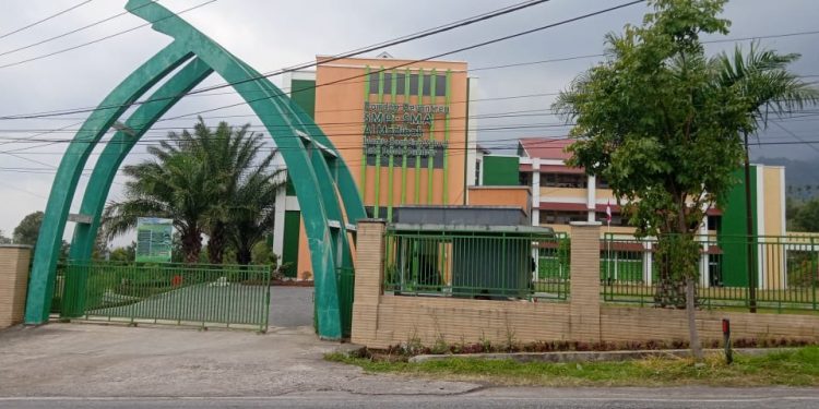 Santri Alami Kekerasan di Pesantren Al Madinah Kotogadang Guguak, Wali Murid Tempuh Jalur Hukum — Pimpinan Dinas Pendidikan Tidak Ditemukan di Tempat