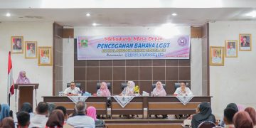 Ketua TP. PKK Kabupaten Solok Hadiri Sosialisasi dan Seminar Pencegahan Bahaya LGBTdi Kalangan Anak Sekolah