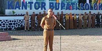 Sekda Medison Pimpin Apel Pagi di Lingkup Pemkab Solok