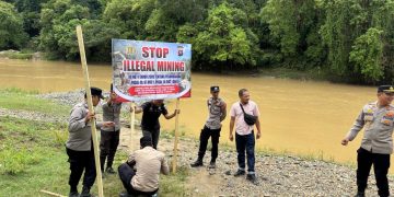 Pastikan Tidak Adanya Kegiatan PETI, Jajaran Polda Sumbar bersama Polres Sijunjung  Cek Aliran Hulu Sungai Batang Kuantan