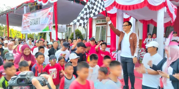 Meriahkan HUT RI ke-80, Pemkab Mentawai Gelar Jalan Santai 