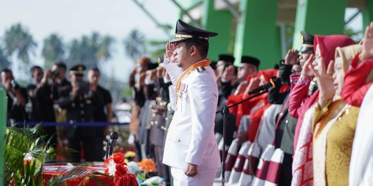 Dr. Ramadhani Kirana Putra Pimpin Langsung Upacara Peringatan Kemerdekaan RI Ke – 80 di Kota Solok