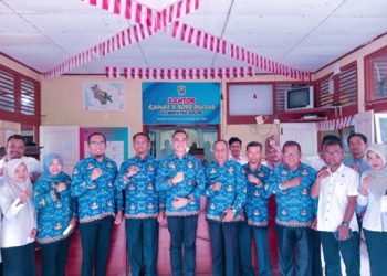 Dorong Peningkatan Layanan Publik, Sekda Kabupaten Solok Kunjungi Kantor Camat X Koto di Atas