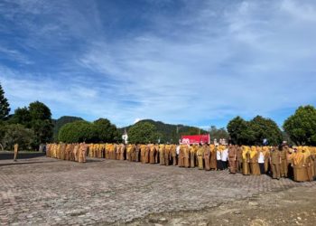 Pimpin Apel Pagi, Sekda Medison Ingatkan Pentingnya Disiplin dan Integritas Dalam Bekerja