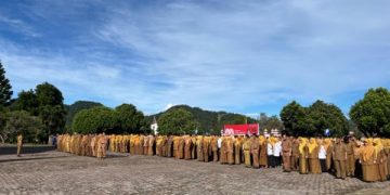 Pimpin Apel Pagi, Sekda Medison Ingatkan Pentingnya Disiplin dan Integritas Dalam Bekerja