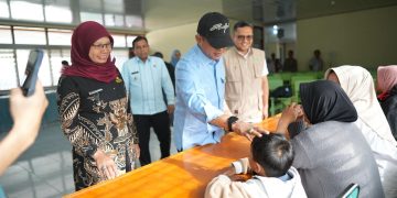 Pemkab Solok Serahkan Santunan Kematian Pekerja Rentan BPJS Ketenagakerjaan di Kecamatan Lembang Jaya