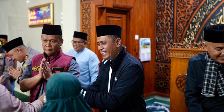Program Gerakan Subuh Berjamaah yang Digagas Kapolda Gatot Tri Suryanta Digelar di Mesjid Ummy Alahan Panjang