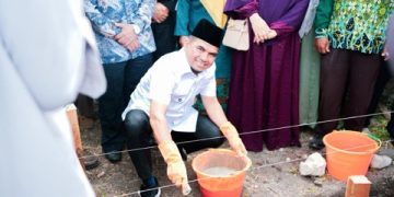 Peletakkan Batu Pertama Pembangunan Saung Tahfizd MTs Muhammadiyah Sumani