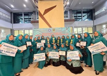 TP-PKK Kab. Solok Boyong Sejumlah Penghargaan pada Temu Kader PKK Beprestasi