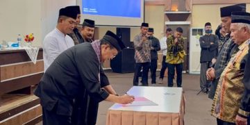 Bupati Solok Hadiri Rapat Kerja dan Pengukuhan Ketua LKAAM Kecamatan Se-Kab. Solok Masa Bakti 2025-2030