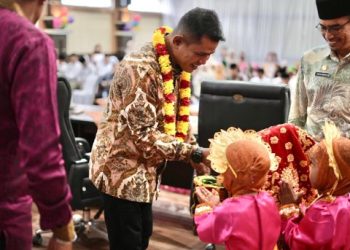 Bupati Jon Firman Pandu Kukuhkan Bunda PAUD Kabupaten Solok